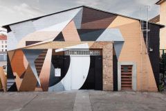 Back-entrance-